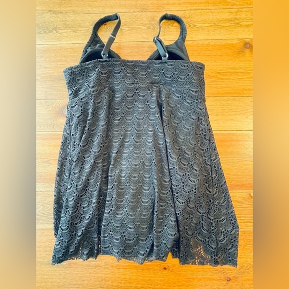 Swim Solutions | Women's Tummy-Control | Flyaway Crochet Swimdress | 18 - Picture 4 of 6